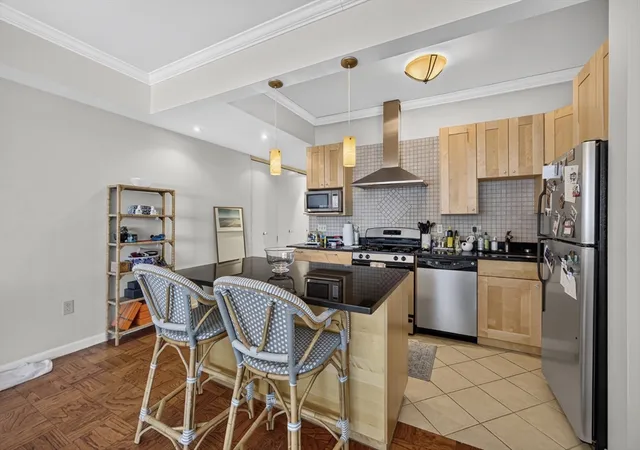 Photo 3 of Sale Pending at 2 Hawthorne Pl #17G, Boston, MA 02114 | MLS# 73554624 | Listing updated on 2026-08-29