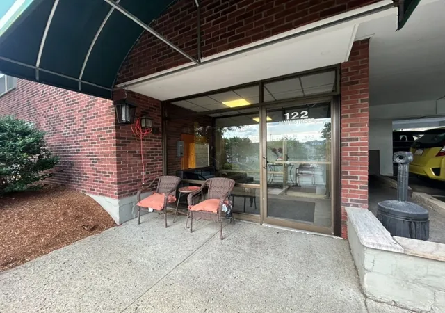 Homes for sale in Stoneham, MA | 122 Main Street #402, Stoneham, MA 02180 | MLS# 73538185