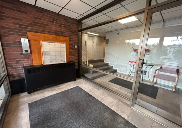 Homes for sale in Stoneham, MA | 122 Main Street #402, Stoneham, MA 02180 | MLS# 73538185