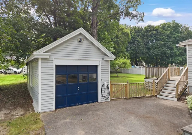 Photo 3 of Single family home for sale at 10 Pine St, Westford, MA 01886 | MLS# 73566031 | Listing updated on 2026-09-17