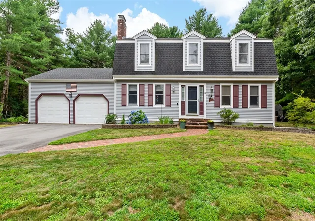 Photo 2 of Sale Pending at 8 Peter Cooper Dr, Wareham, MA 02571 | MLS# 73554018 | Listing updated on 2026-09-01