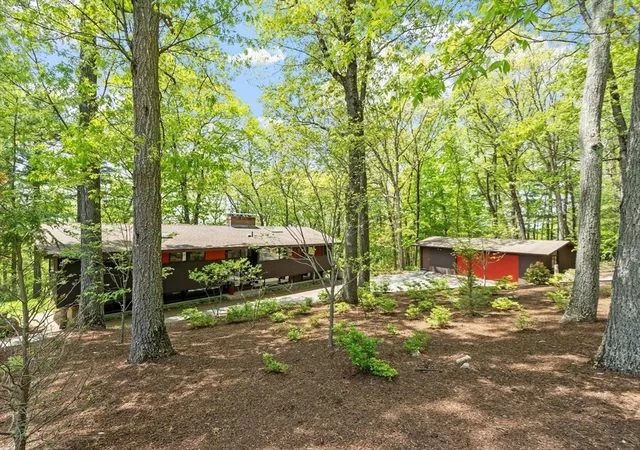 1st image of 518 Annursnac Hill Rd, Concord, MA 01742 | MLS# 73525102