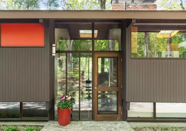 4th image of 518 Annursnac Hill Rd, Concord, MA 01742 | MLS# 73525102