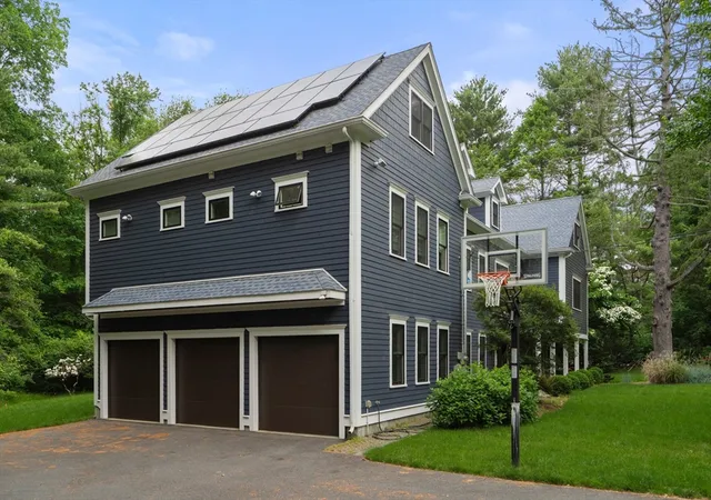 3rd image of 80 Locust Ln, Needham, MA 02492 | MLS# 73536932