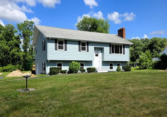 2nd image of 62 Millville Rd, Mendon, MA 01756 | MLS# 73540499