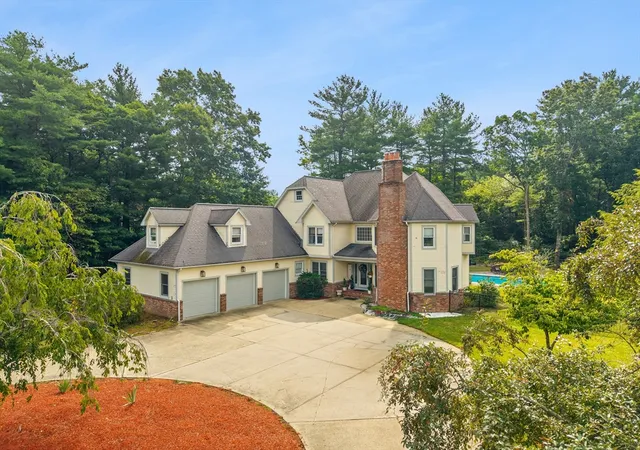 1st image of 105 Lounsbury Dr, Raynham, MA 02767 | MLS# 73553997
