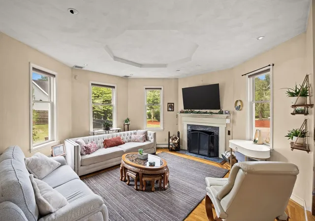 5th image of 105 Lounsbury Dr, Raynham, MA 02767 | MLS# 73553997