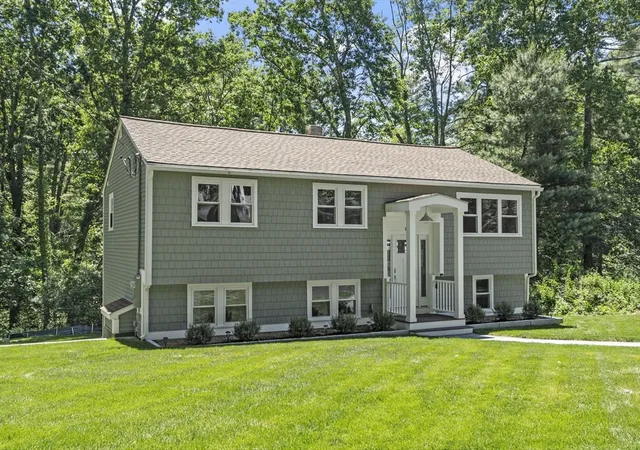 Photo 1 of Sale Pending at 62 Queensland Rd, North Billerica, MA 01862 | MLS# 73563714 | Listing updated on 2026-09-16