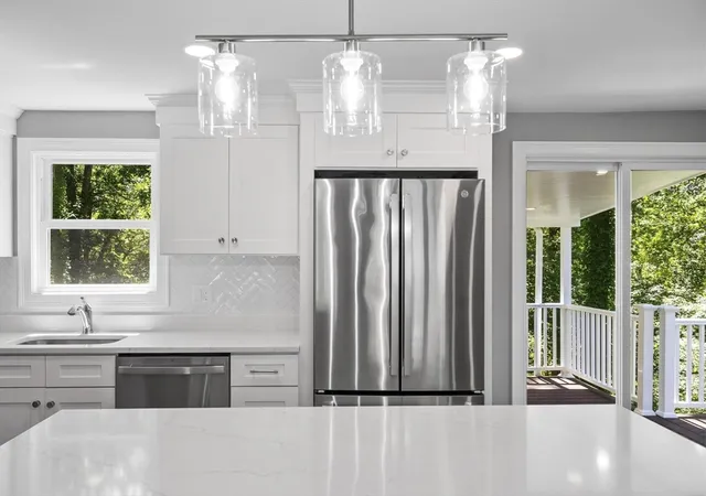 Photo 4 of Single Family Residence at 62 Queensland Rd, North Billerica, MA 01862 | MLS# 73563714 | | Sold on 2026-09-18