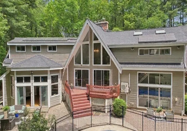 3rd image of 10 Cold Harbor Dr, Northborough, MA 01532 | MLS# 73526792
