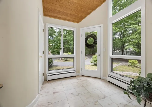 5th image of 10 Cold Harbor Dr, Northborough, MA 01532 | MLS# 73526792