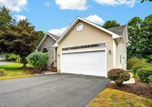 2nd image of 6 Haven Way #6, Ashland, MA 01721 | MLS# 73567230
