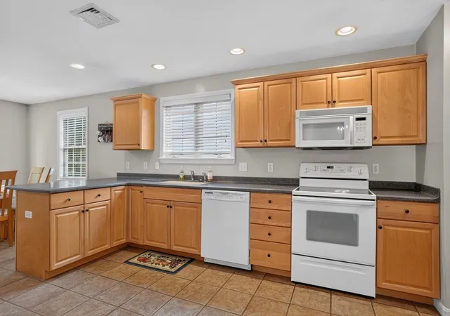 Photo 4 of Sale Pending at 6 Haven Way #6, Ashland, MA 01721 | MLS# 73567230 | Listing updated on 2026-09-24