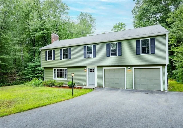 1st image of 37 Kathleen Dr, Andover, MA 01810 | MLS# 73556161