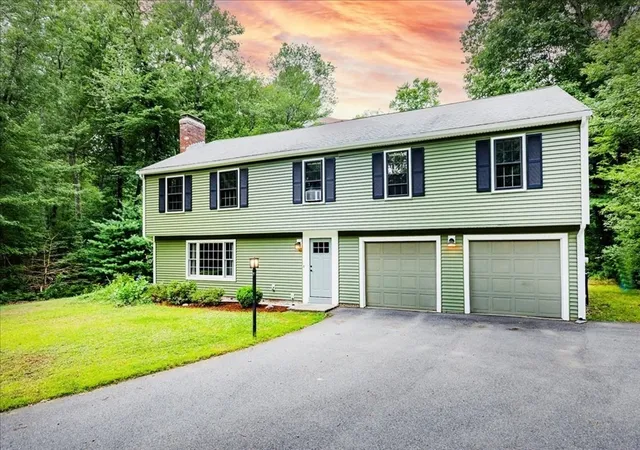 2nd image of 37 Kathleen Dr, Andover, MA 01810 | MLS# 73556161