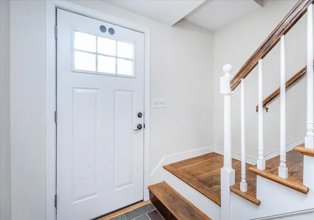 3rd image of 37 Kathleen Dr, Andover, MA 01810 | MLS# 73556161