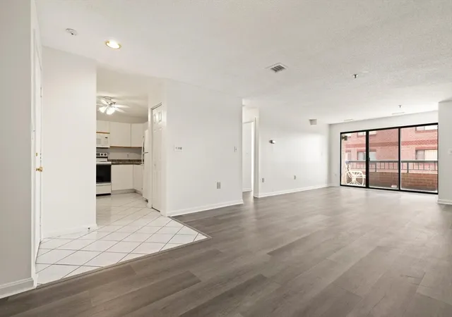 Homes for sale in Medford, MA | 3920 Mystic Valley Pkwy #816, Medford, MA 02155 | MLS# 73536892