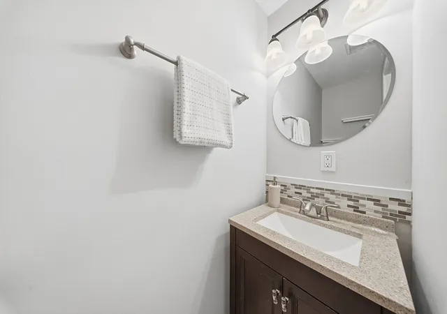 29th image of 140 Morgan Dr #140, Haverhill, MA 01830 | MLS# 73544524