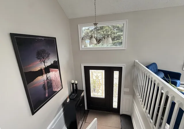 5th image of 2 Temple St, Framingham, MA 01702 | MLS# 73566733