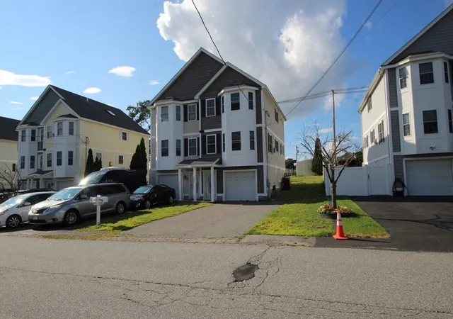 2nd image of 99 Manchester St #A, Lowell, MA 01852 | MLS# 73558682
