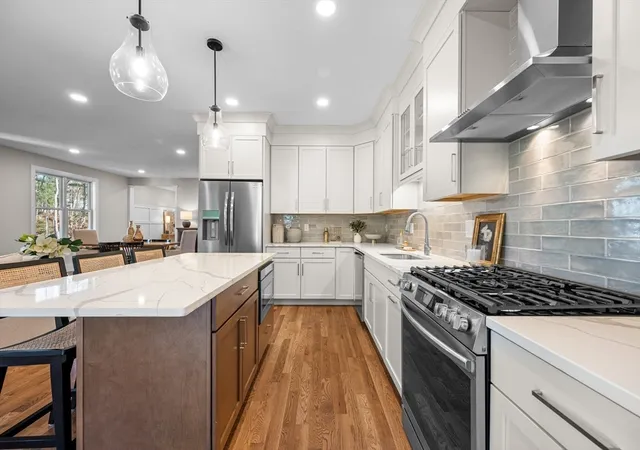 Photo 4 of Sale Pending at 31 Thomas Mann Cir #20, Norfolk, MA 02056 | MLS# 73511876 | Listing updated on 2026-08-28