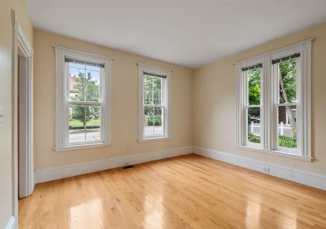 Homes for sale in Stoughton, MA | 290 Walnut Street, Stoughton, MA 02072 | MLS# 73546345
