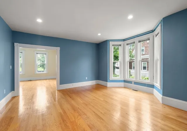 Homes for sale in Stoughton, MA | 290 Walnut Street, Stoughton, MA 02072 | MLS# 73546345