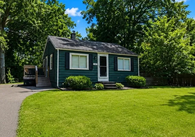 1st image of 143 Stuart St, Springfield, MA 01119 | MLS# 73567325