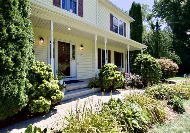 Photo 2 of Single family home for sale at 29 Skinner, East Windsor, CT 06016 | MLS# 73569541 | Listing updated on 2026-09-04