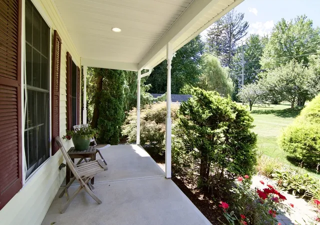 Photo 3 of Single family home for sale at 29 Skinner, East Windsor, CT 06016 | MLS# 73569541 | Listing updated on 2026-09-04