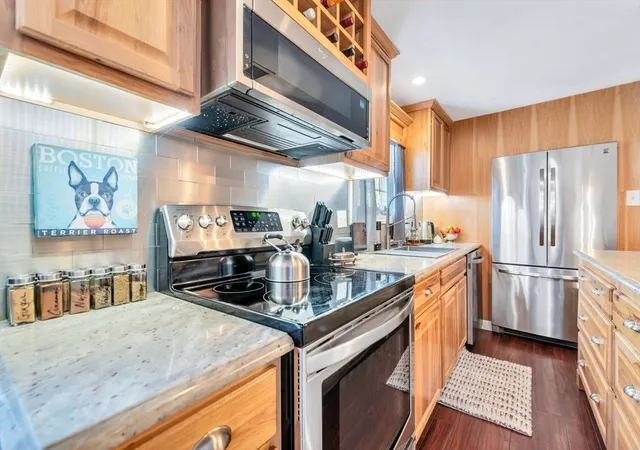5th image of 25 Frances Helen Rd, Yarmouth, MA 02675 | MLS# 73502440