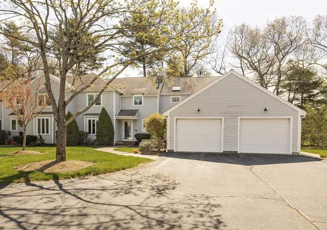 Homes for sale in Duxbury, MA | 26 Bay Farm Rd #26, Duxbury, MA 02332 | MLS# 73513394