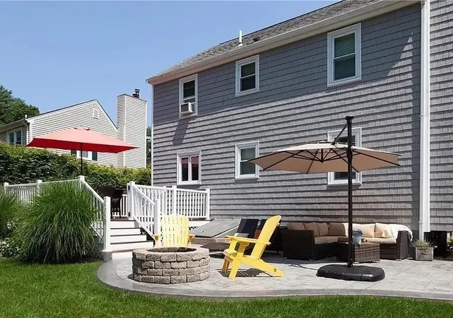 2nd image of 7 Oak St, Marion, MA 02738 | MLS# 73474950