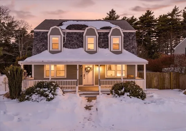 3rd image of 7 Oak St, Marion, MA 02738 | MLS# 73474950