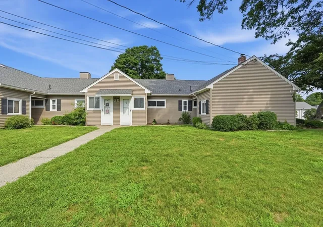 1st image of 116 Applewood Dr #116, Chicopee, MA 01022 | MLS# 73549083