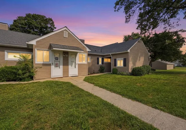 3rd image of 116 Applewood Dr #116, Chicopee, MA 01022 | MLS# 73549083