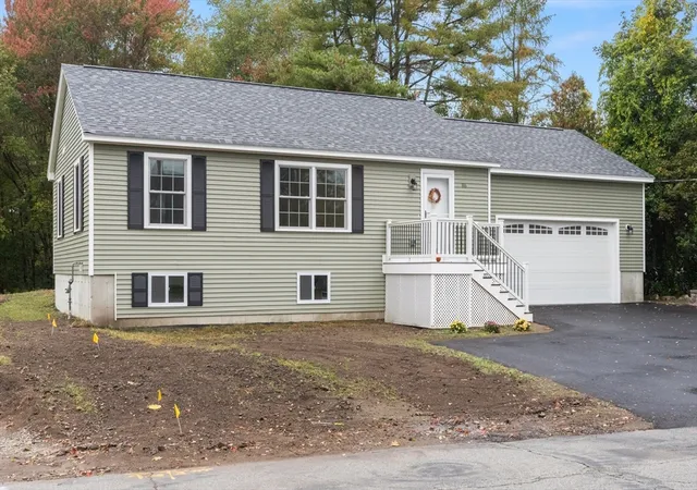 Single family home for sale at 86 Ferry Rd, Salisbury, MA 01952 | MLS# 73464495 | Listing updated on 2026-04-06