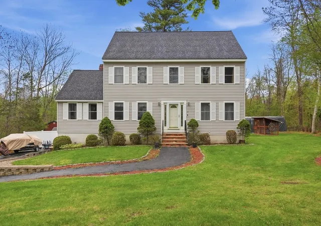 1st image of 17 Unicorn Circle, Amesbury, MA 01913 | MLS# 73519471