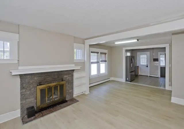 Photo 2 of Sale Pending at 121 Dorset St, Springfield, MA 01108 | MLS# 73545220 | Listing updated on 2026-09-11