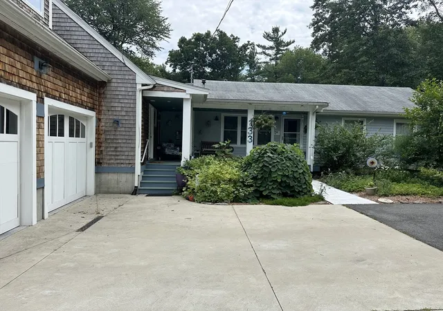 image of 133 S Pickens St, Lakeville, MA 02347 | MLS# 73550377