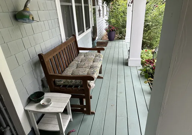 image of 133 S Pickens St, Lakeville, MA 02347 | MLS# 73550377