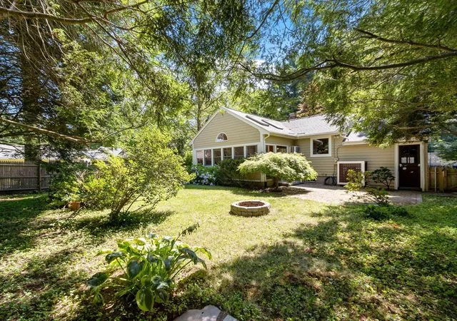 Photo 3 of Sale Pending at 5 Hemlock St, Beverly, MA 01915 | MLS# 73555618 | Listing updated on 2026-08-18