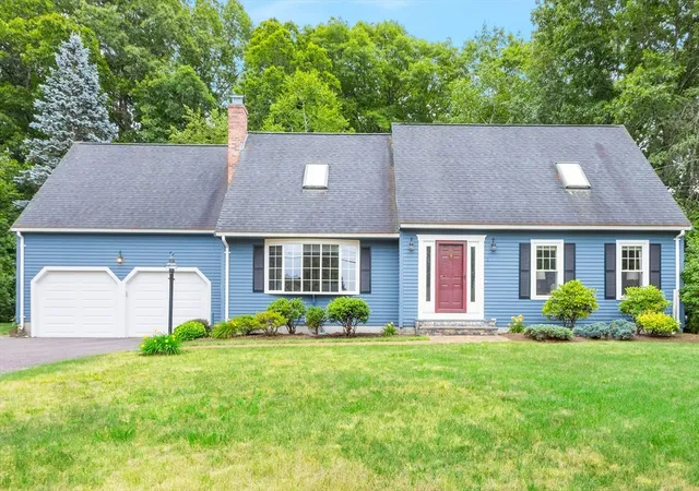 1st image of 8 Donato Dr, Franklin, MA 02038 | MLS# 73540810