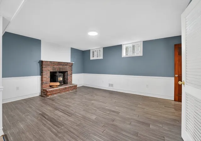 5th image of 6 Desmond Dr, Nahant, MA 01908 | MLS# 73506158