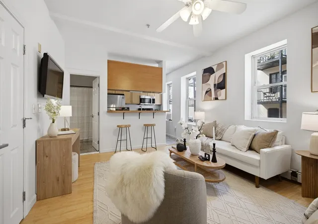 Listing Photo 4 - Condo for sale in building located at 330 Smt Ave, Boston, MA 02135 - Unit #104