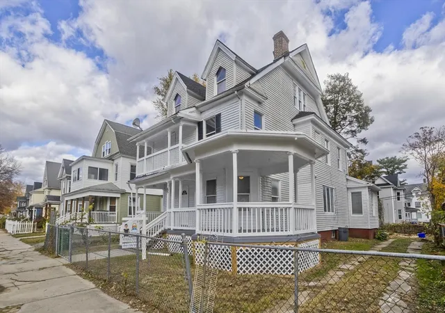 5th image of 65 Montrose St, Springfield, MA 01109 | MLS# 73546123