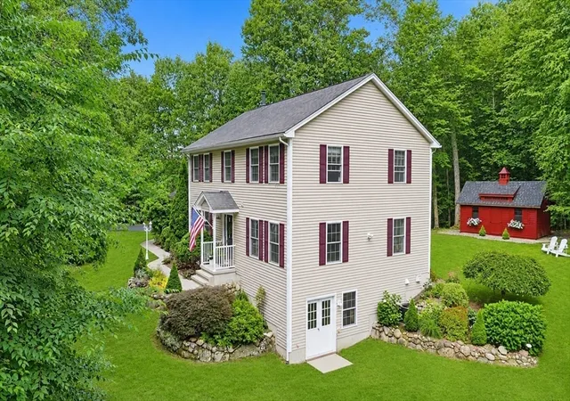2nd image of 106 Valley Rd, Southampton, MA 01073 | MLS# 73555626