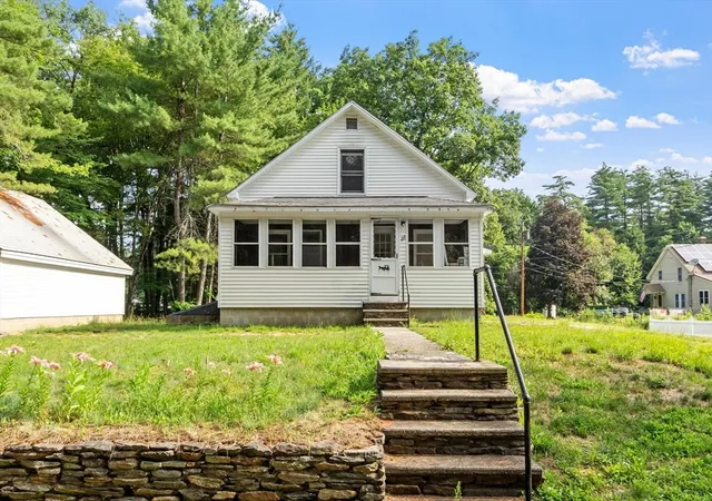 Homes for sale in Athol, MA | 28 Wellesley Street, Athol, MA 01331 | MLS# 73549262