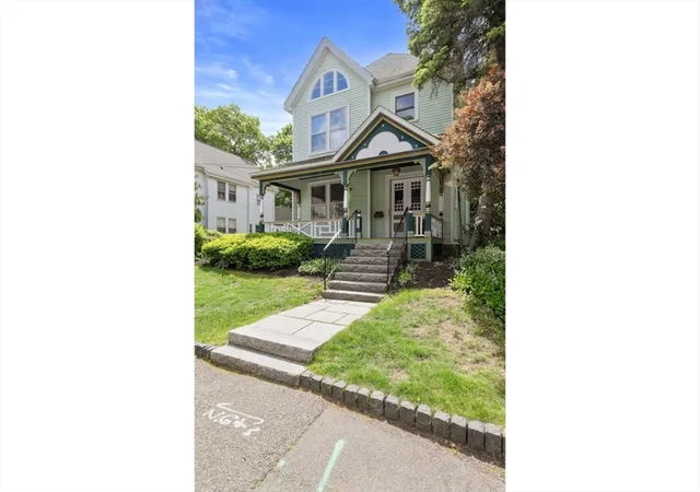 3rd image of 20 Riverview Ave, Waltham, MA 02453 | MLS# 73529110