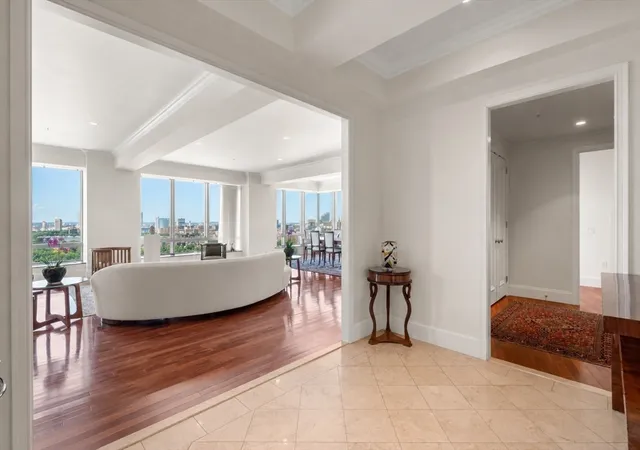 3rd image of 2 Avery Street #21E, Boston, MA 02111 | MLS# 73551082